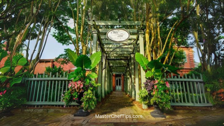 Most Romantic Dinner Spot in Charleston | Circa 1886 downtown Harleston Village SC